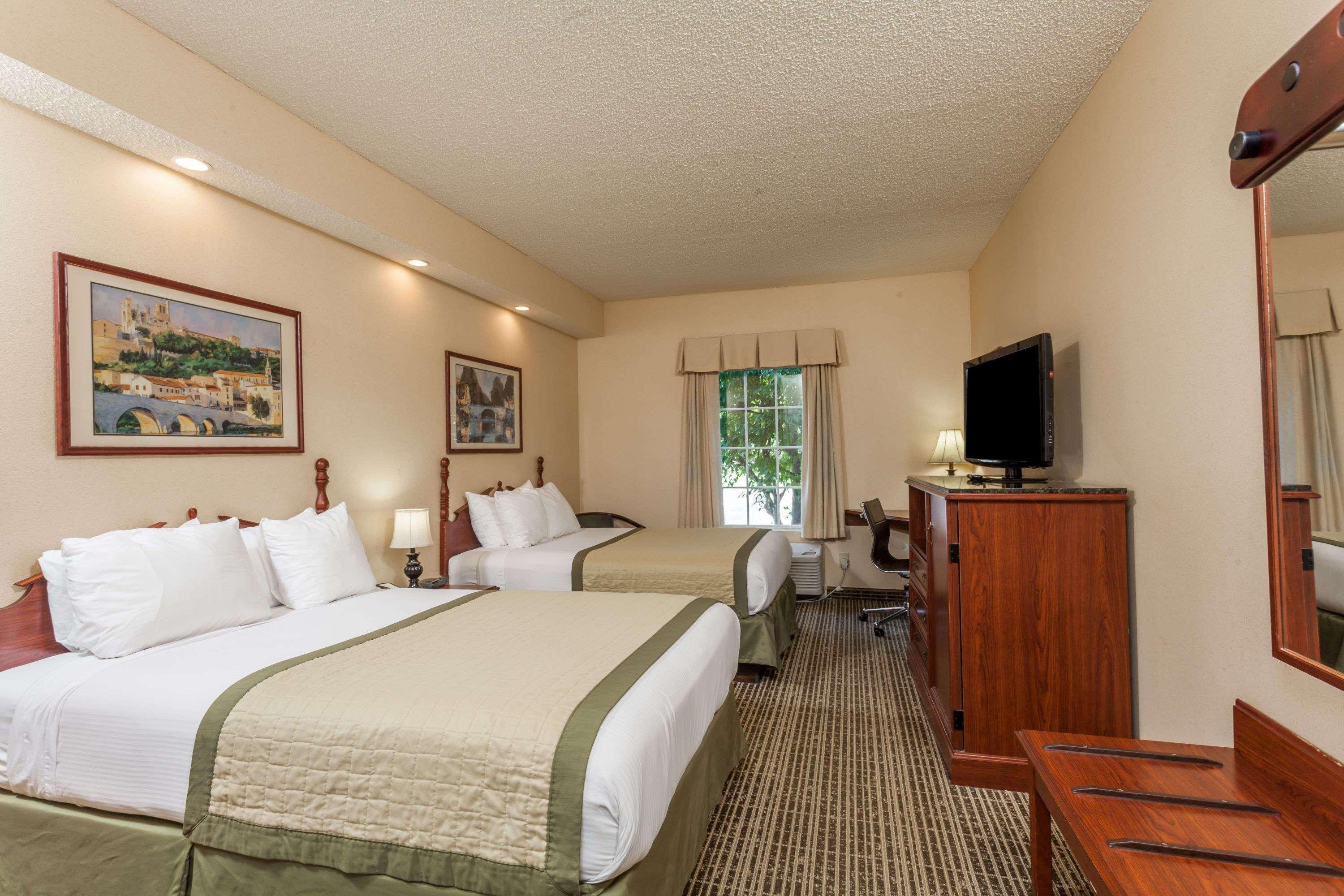 Baymont By Wyndham Columbia Maury Hotel Kültér fotó